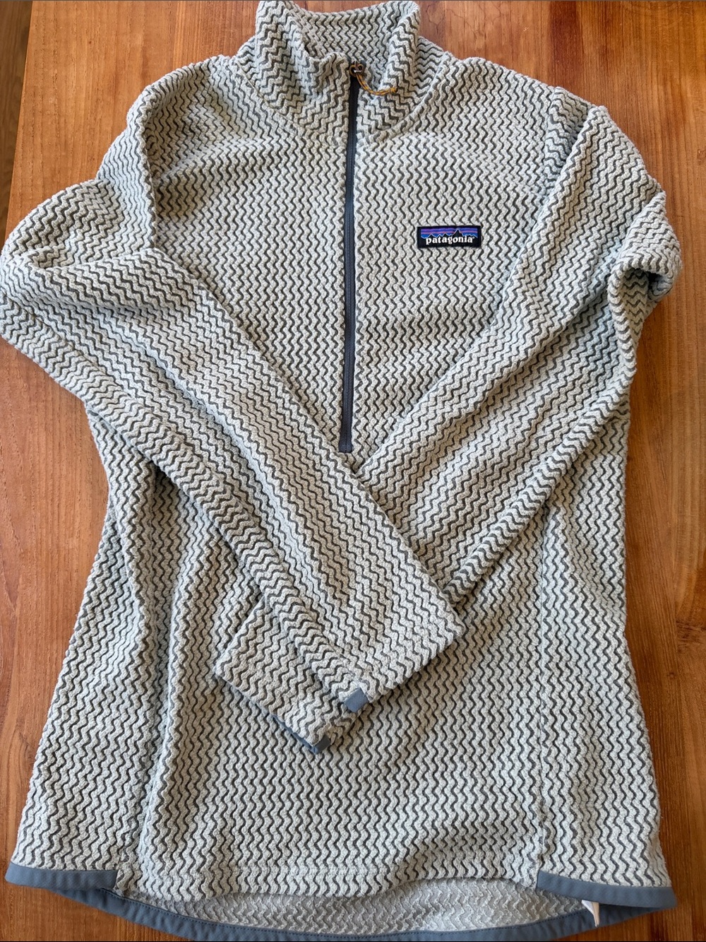 Patagonia Women's R1 Air fleece  Quarter-Zip Pullover